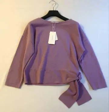 택 포함 UNTITLED 퍼플 사이드 리본 긴팔 니트