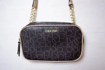 Calvin Klein CK 로고 숄더백