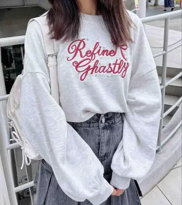 컨디션 최상 INGNI 퍼프 자수 리본 로고 맨투맨 상의