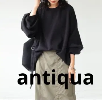 안티카 블랙 크루넥 니트