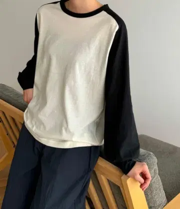 [ CANAL JEAN ] 배색 퍼프 슬리브 래글런 풀오버