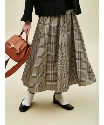 체크 무늬 플레어 롱 스커트 미라 오웬
