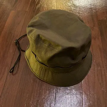 머리가 큰 사람에게 어울리는 모자 DEEP SAFARI 카키