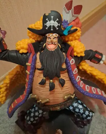 [상자 없음 본체만] 제일복권 원피스 트레클 검은 수염 피규어