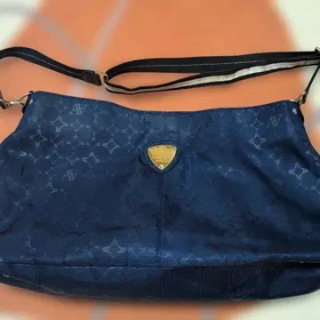 ATAO 엘르 모노그램 네이비 숄더백 나일론 가죽