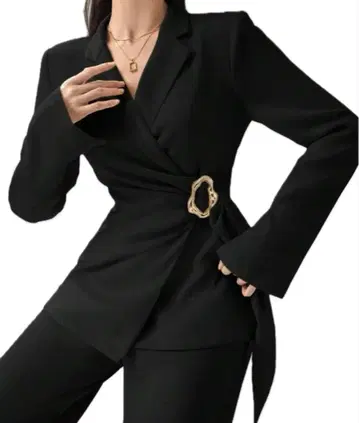 블랙 자켓 금속 버클 포함 여성용