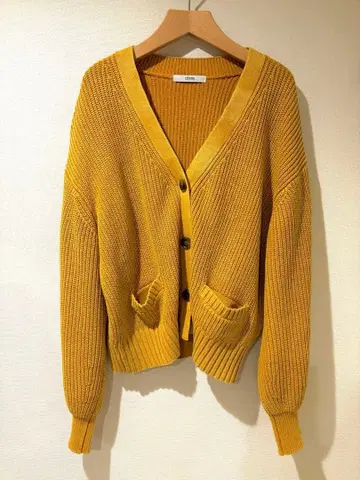 가먼트 다이 V 가디건