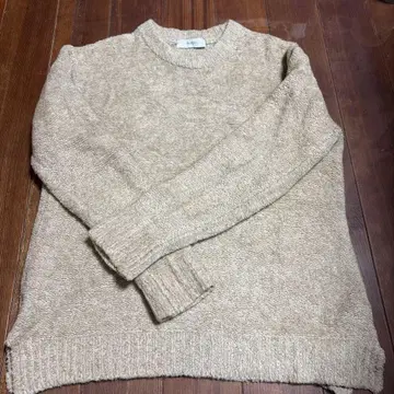 INHERIT 베이지 크루넥 니트