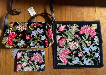 새상품 페이 3종 세트 (백, 파우치, 손수건)