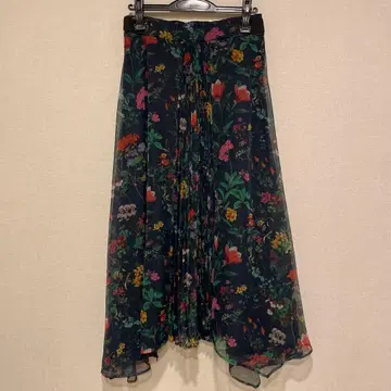 꽃무늬 플리츠 플레어 스커트 네이비 사이즈 38 자유구