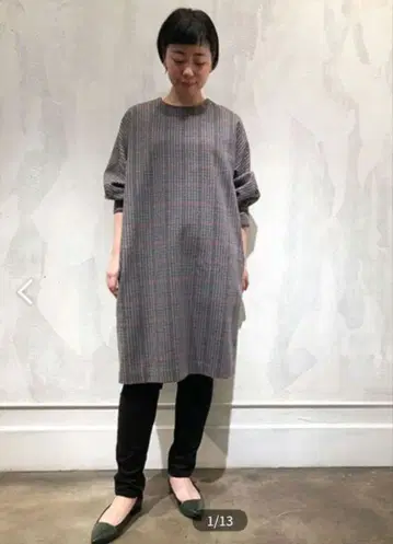 [새상품급] BEARDSLEY 돌먼 원피스