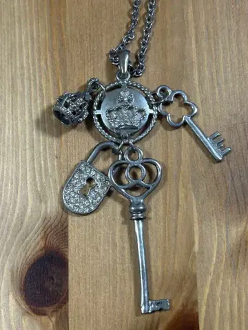 열쇠와 락의 참 목걸이