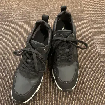 컨디션 최상 +diana 통굽 스니커즈 스팽글 24.5cm 블랙 웨지