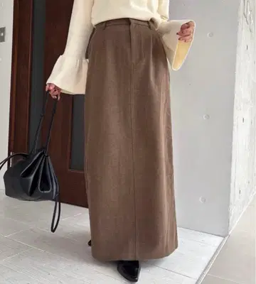 피치 터치 I 라인 스커트