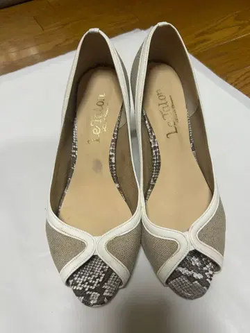 Le talon 루탈론 오픈토 펌프스 23.5cm