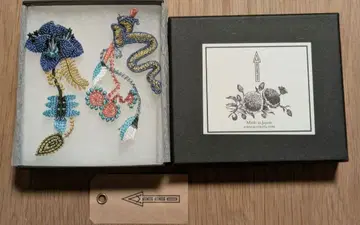 ARRO 자수 귀걸이 핸드메이드 비대칭