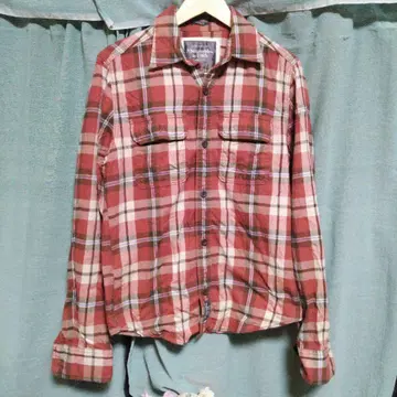 빨간색과 화이트 체크 무늬 플란넬 셔츠/체크 셔츠/s