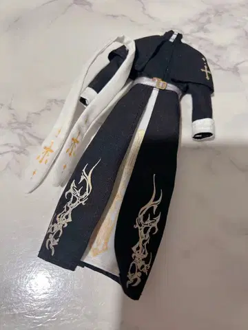 시칠리아의 추억 미케라 의상(디폴트 의류) 일부