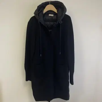 MONCLER 후드 부착 다운 자켓 블랙