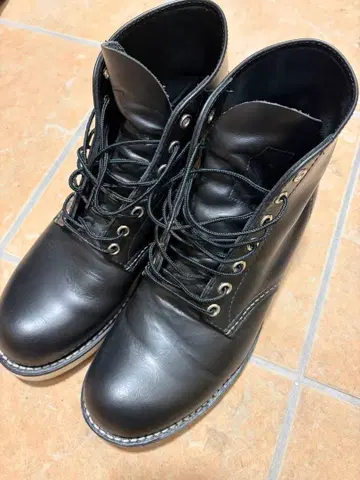 RED WING 6-INCH CLASSIC ROUND