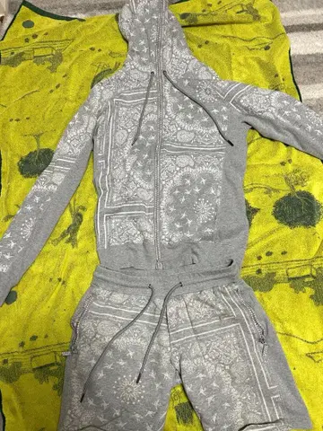 우노피우 맨투맨 후드티 셋업 그레이 L 사이즈