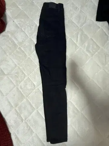 블랙 데미지 가공 스키니 팬츠 American eagle 가격 인하 가능