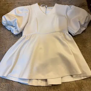 셀포드 CELFORD 튜닉 페플럼 화이트