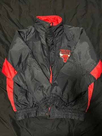 NBA 시카고 불스 나일론 자켓 L 사이즈