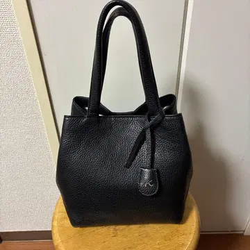 키타무라 K 자수 참 포함 슈링크 가죽 핸드백