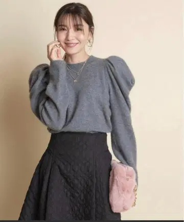 저스길리티 볼륨 슬리브 니트