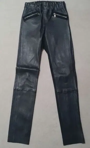 미사용 JOSEPH 가죽 블랙 팬츠