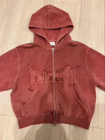 BLESSU 블레스유 레드 M 사이즈 초레어