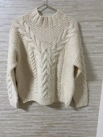 KUMIKYOKU 케이블 니트 스웨터 사이즈 2