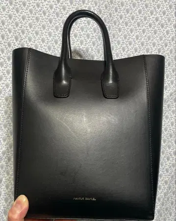 만수르 가브리엘 미니 토트백 블랙