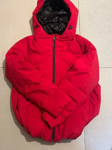 WASHABLE DOWN 3L 후드 부착 다운 자켓 레드