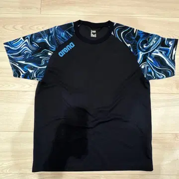 arena 블랙/파랑 그래픽 패턴 T셔츠
