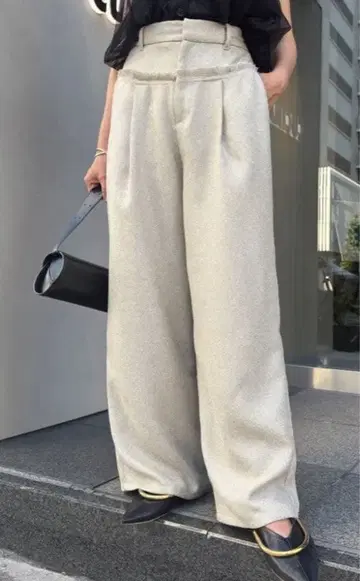 트위드 절개 프린지 팬츠 아이보리/fosie 같은 형태