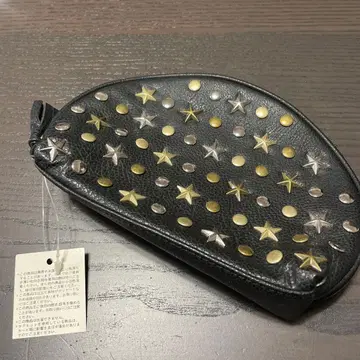 카슈카슈 택 포함 새상품 블랙 파우치 별 모양 스터드 장식