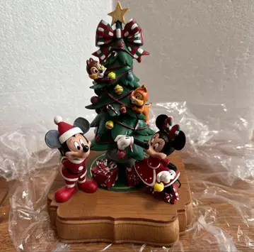 디즈니 스토어 크리스마스 트리 피규어