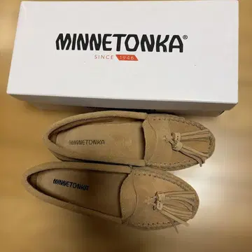 미네통카 태슬 모카신 사이즈 5