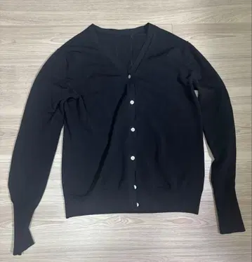 soeju V넥 니트 가디건 블랙