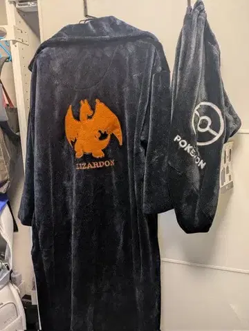 포켓몬 리자몽 룸 자켓 M 수납 봉투 포함 아베일 해피백