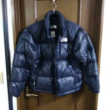 THE NORTH FACE 블랙 다운 자켓