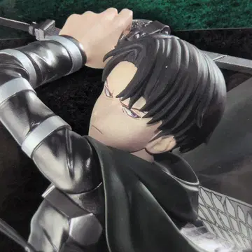 진격의 거인 자유를 향해 라스트 원상 리바이 피규어 2