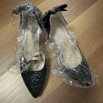 글리터 펌프스 리본 블랙 하이힐 슬림 레그 드레스 캬바쿠라걸 반짝반짝