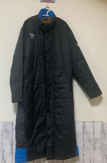 umbra 벤치 코트 180