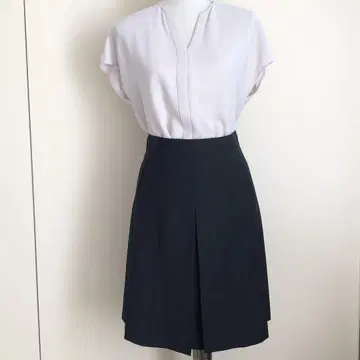 띠어리 럭스 무릎 기장 스커트