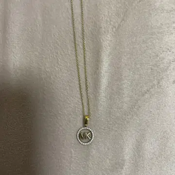 마이클코어스 목걸이