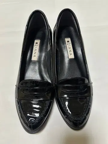 다이애나 힐업 로퍼 와이드 힐 21.5cm