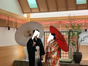결혼식 사전 촬영 일본 의류 일본식 우산 빨강 흰색